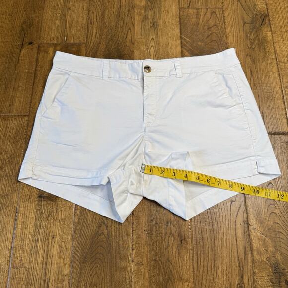 Lot of 2 Old Navy Everyday Mid Rise Shorts, Size 12, White and Black, 4" Inseam - Picture 5 of 11